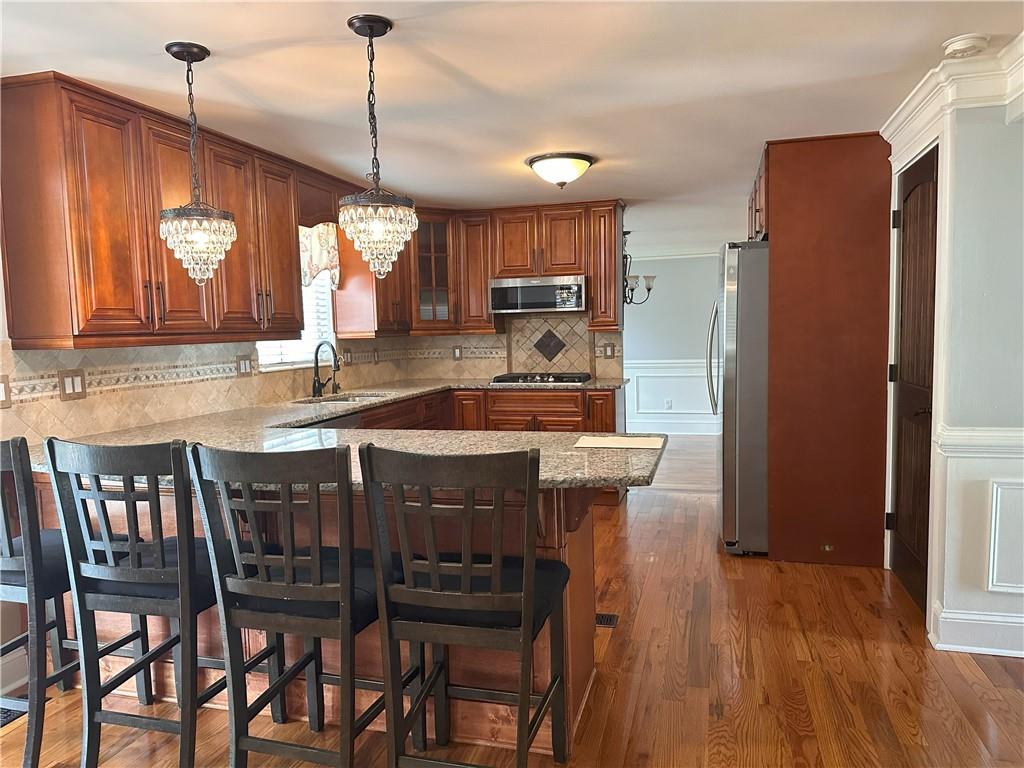 1055 Worthington Hills Drive, Roswell, Georgia image 5
