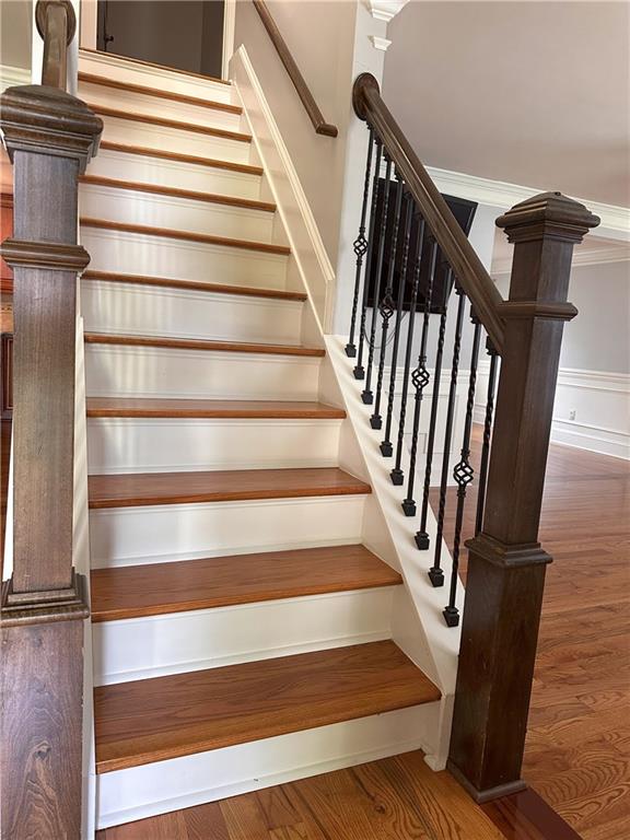 1055 Worthington Hills Drive, Roswell, Georgia image 8