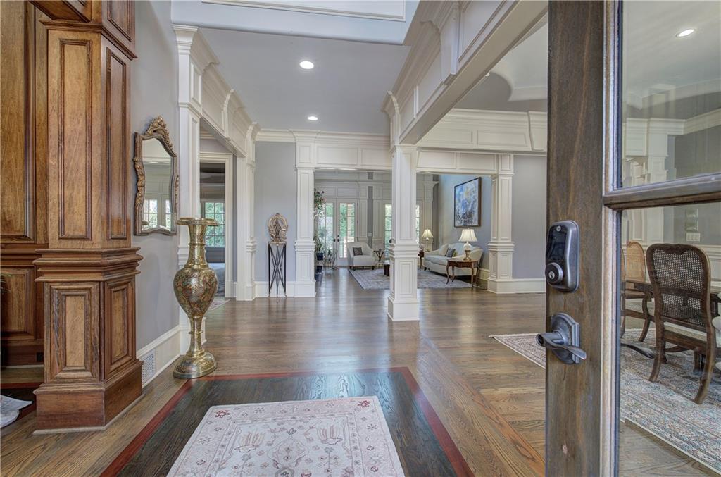 4076 Peachtree Dunwoody Road NE