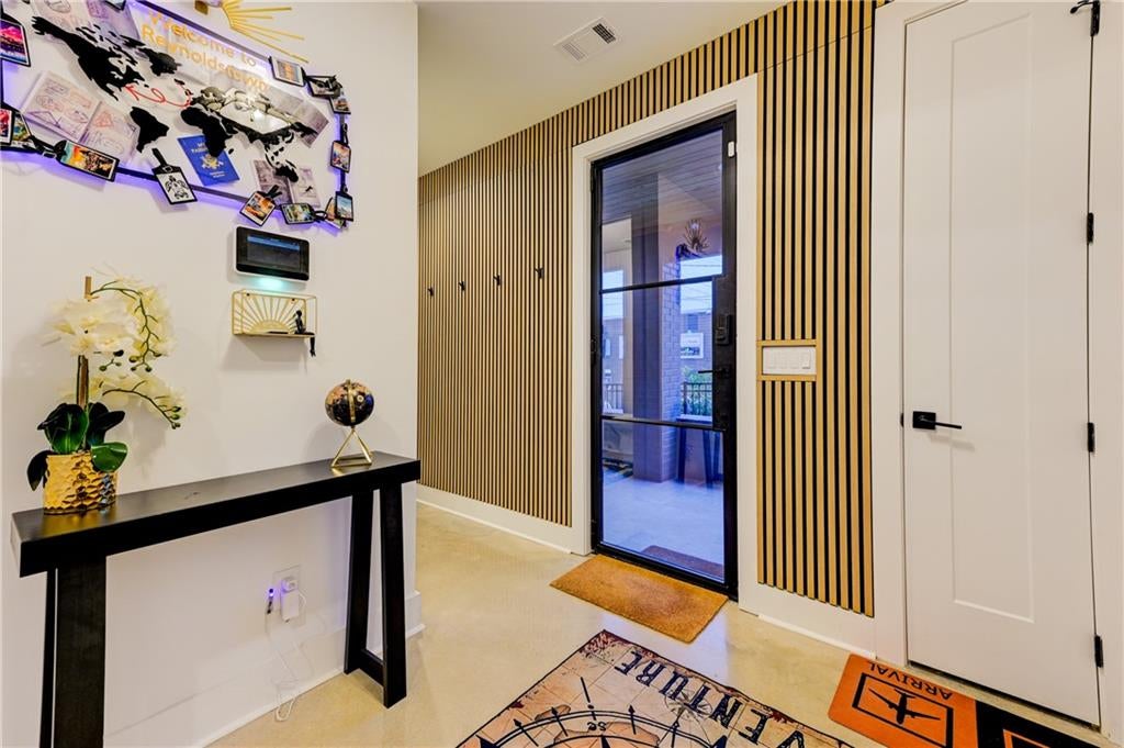 10 Moreland NE