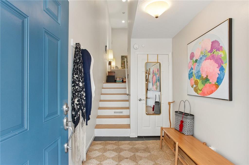 835 Glendale Terrace NE 2