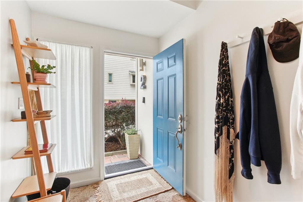 835 Glendale Terrace NE 2