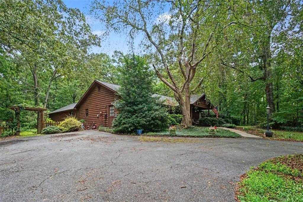 25 Woodall Rd Se