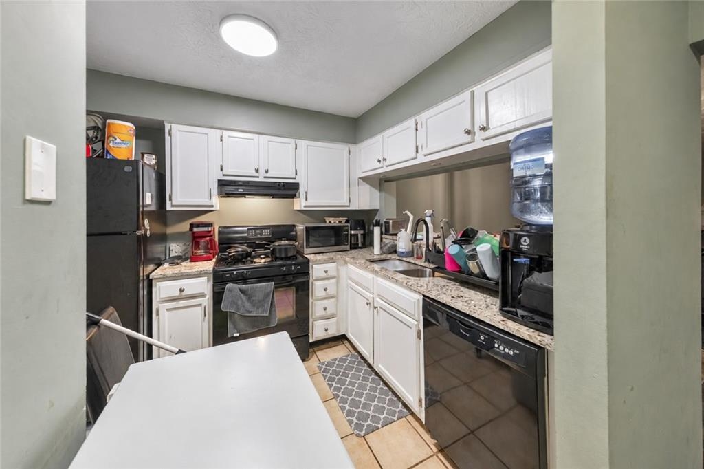 6622 Wellington Square