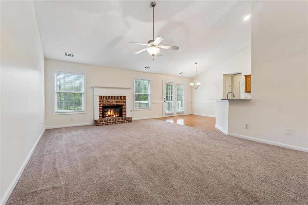 392 Beranda Circle, Douglasville, Georgia image 4