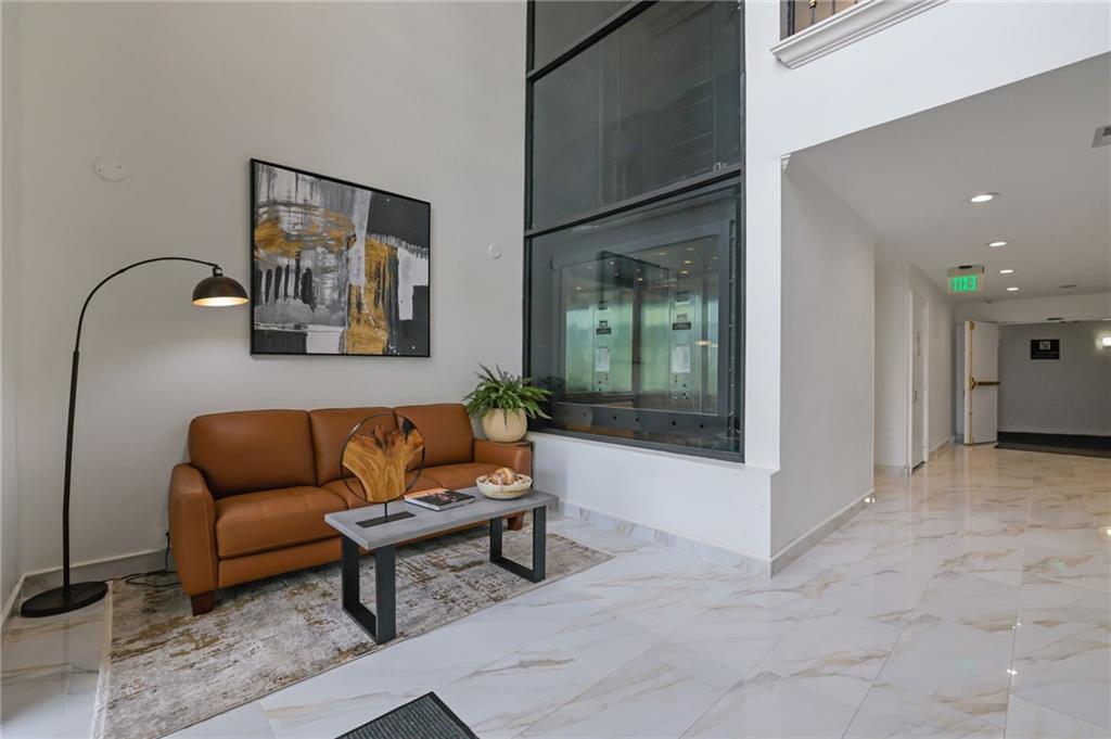 1104 Pine Heights Drive NE