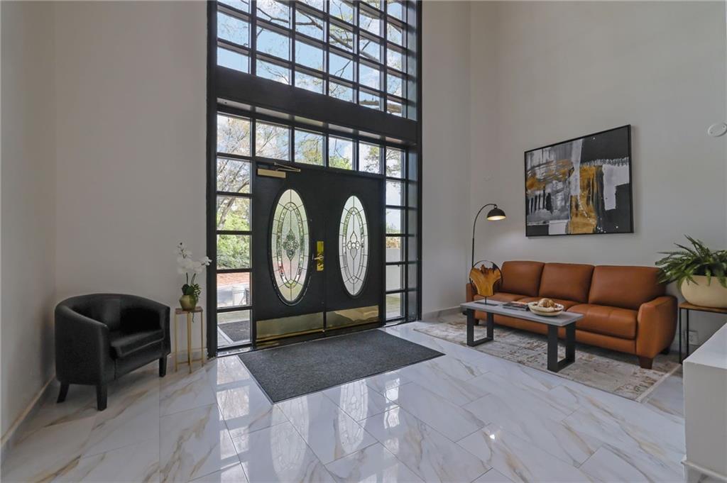 1104 Pine Heights Drive NE