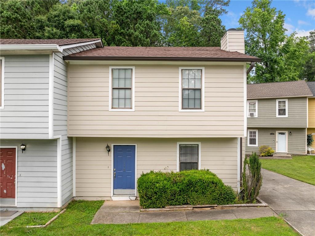 Spacious and well-maintained 3-bedroom, 2.5-bath all-electric townhome located within walking distance to vibrant Downtown Woodstock. This two-story home features luxury vinyl plank (LVP) flooring, brand new carpet, tile in wet areas, fresh interior paint, and updated light fixtures. The large family room offers an open layout ideal for entertaining, while the separate laundry area with washer/dryer connections adds convenience. The kitchen comes equipped with brand new stainless steel appliances, and the home offers ample storage, large closets, blinds throughout, and multi-car parking. Yard service is included in the rent. Situated just minutes from Chattahoochee Technical College and Kennesaw State University, and only 25 minutes from Atlanta, this home provides easy access to shopping, dining, and year-round events on Main Street. Some pets may be allowed—please inquire for details. A perfect rental for those seeking space, convenience, and walkable access to all that Downtown Woodstock has to offer.