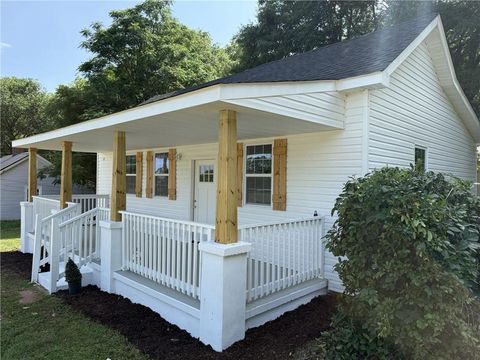 Homes For Sale - 1300 Murphy Avenue<br/> LaGrange, GA 30240