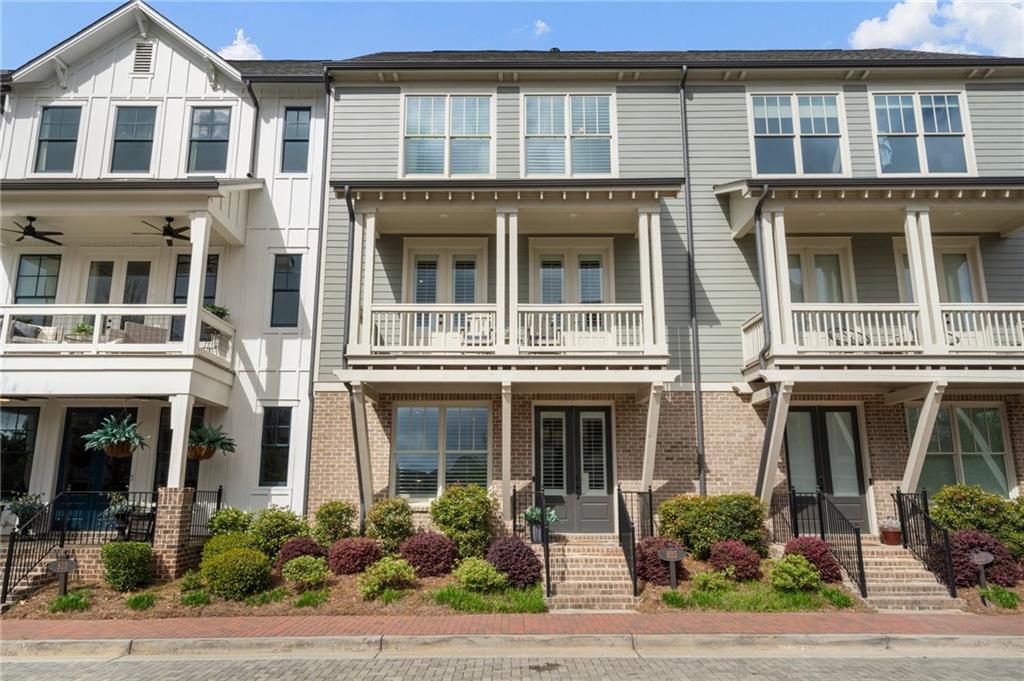 825 Maplewood Drive, Roswell, Georgia image 1