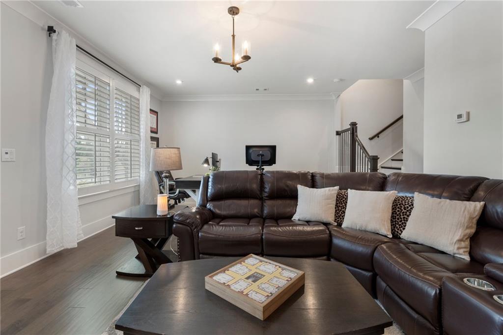 825 Maplewood Drive, Roswell, Georgia image 50