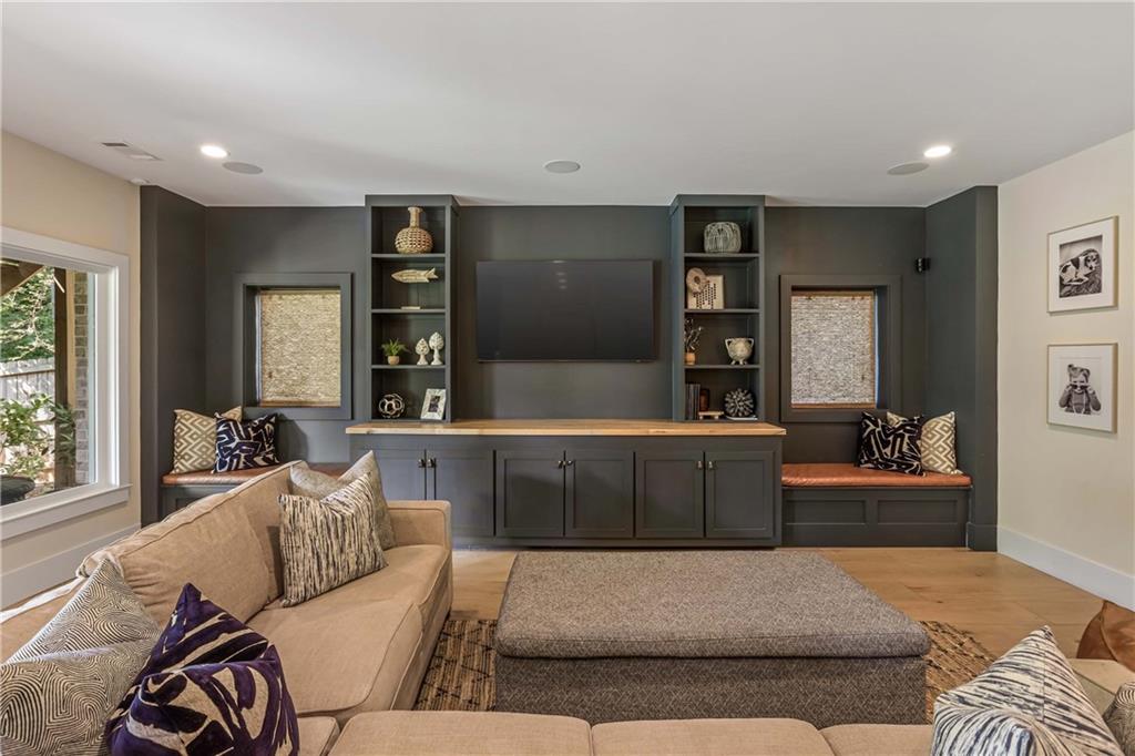 Sexton Woods - Residential