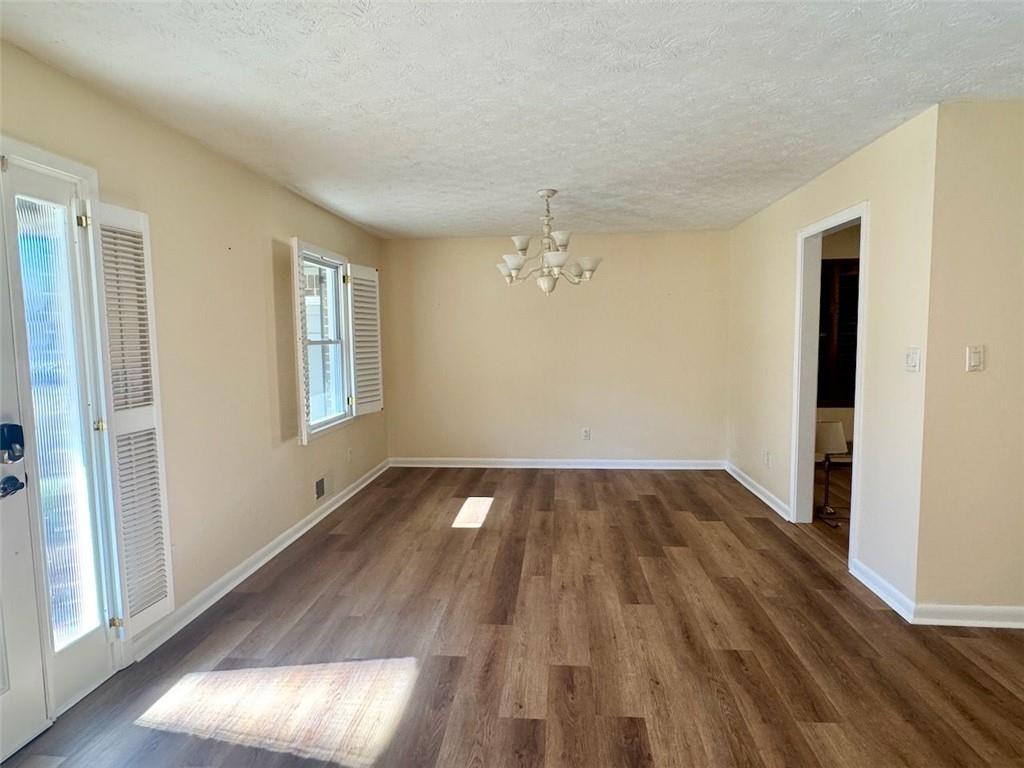 370 Merrydale Drive SW