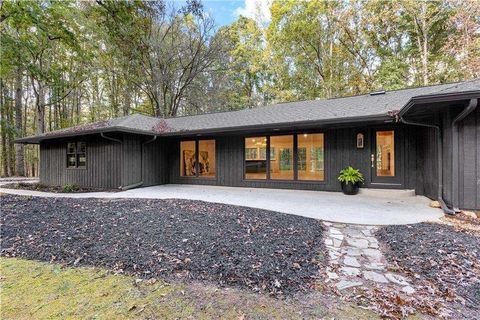 150 Melody Lane Fayetteville GA 30215
