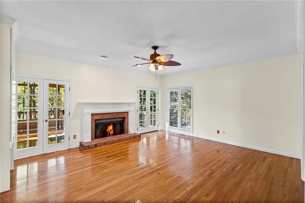 Marietta, Georgia 30062, United States, 5 Bedrooms Bedrooms, ,4 BathroomsBathrooms,Residential,Active,240464