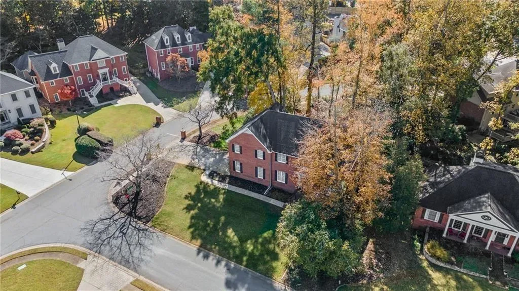 Marietta, Georgia 30062, United States, 5 Bedrooms Bedrooms, ,4 BathroomsBathrooms,Residential,Active,240464