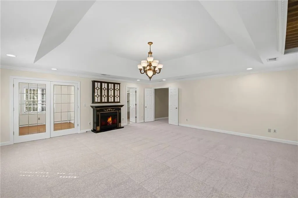 Marietta, Georgia 30062, United States, 5 Bedrooms Bedrooms, ,4 BathroomsBathrooms,Residential,Active,240464