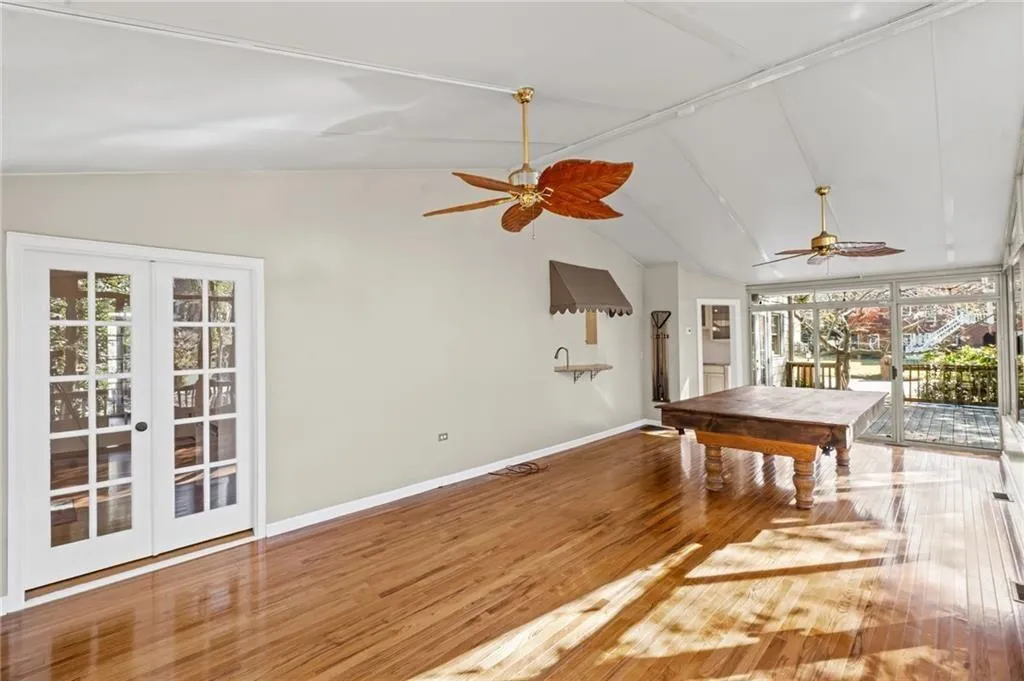 Marietta, Georgia 30062, United States, 5 Bedrooms Bedrooms, ,4 BathroomsBathrooms,Residential,Active,240464