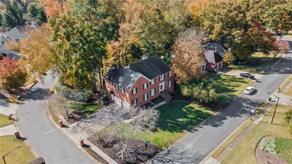 Marietta, Georgia 30062, United States, 5 Bedrooms Bedrooms, ,4 BathroomsBathrooms,Residential,Active,240464