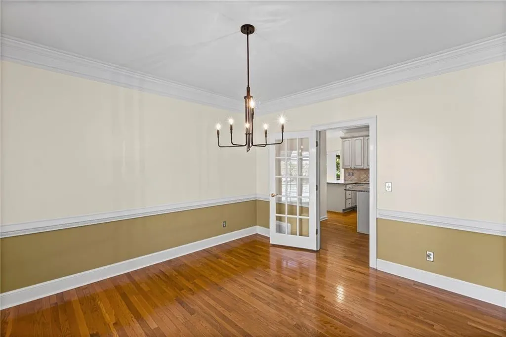 Marietta, Georgia 30062, United States, 5 Bedrooms Bedrooms, ,4 BathroomsBathrooms,Residential,Active,240464