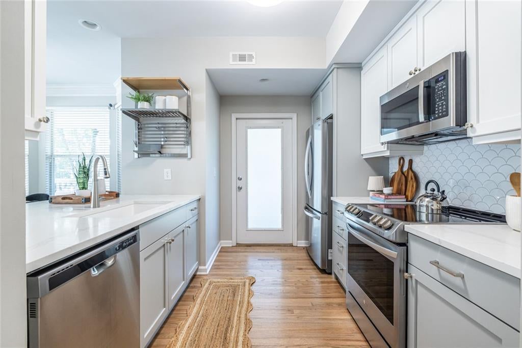 951 Glenwood Avenue SE 1507
