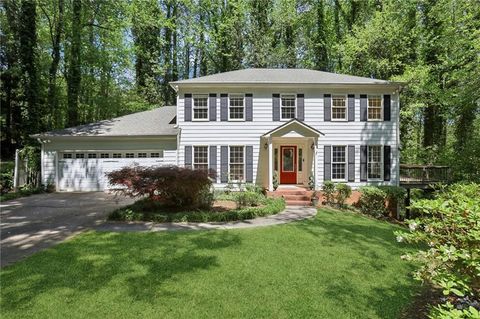 Photo of 4683 Oberlin Way, Marietta, GA 30068 (MLS # 7753374)
