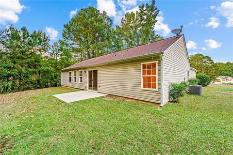 A home in Powder Springs