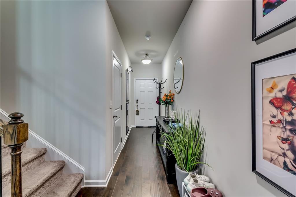 7091 Gladstone Circle