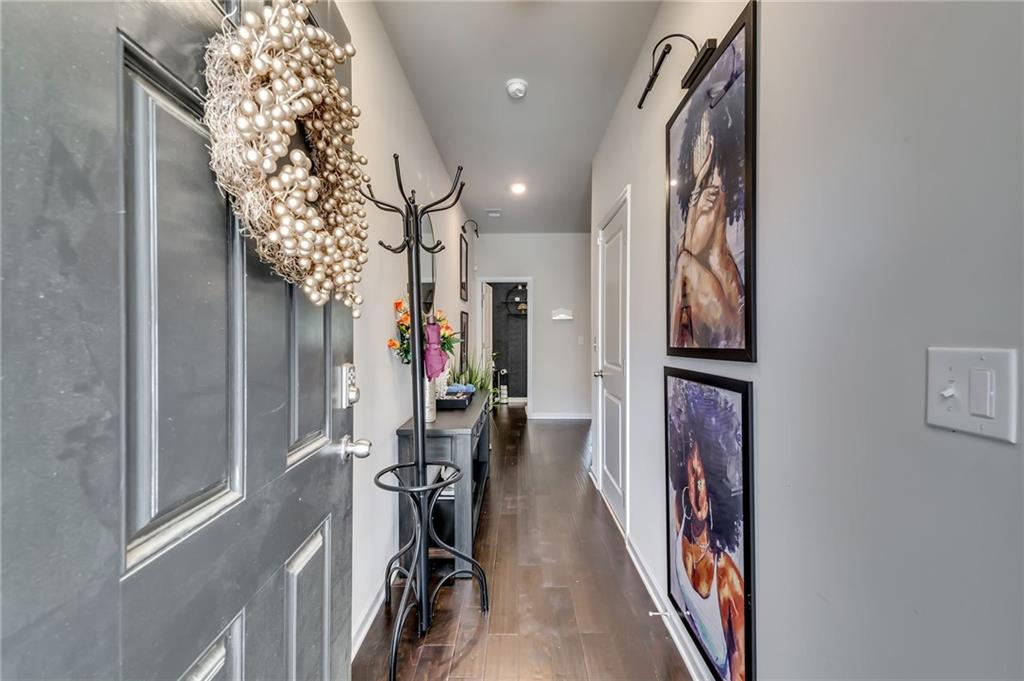 7091 Gladstone Circle