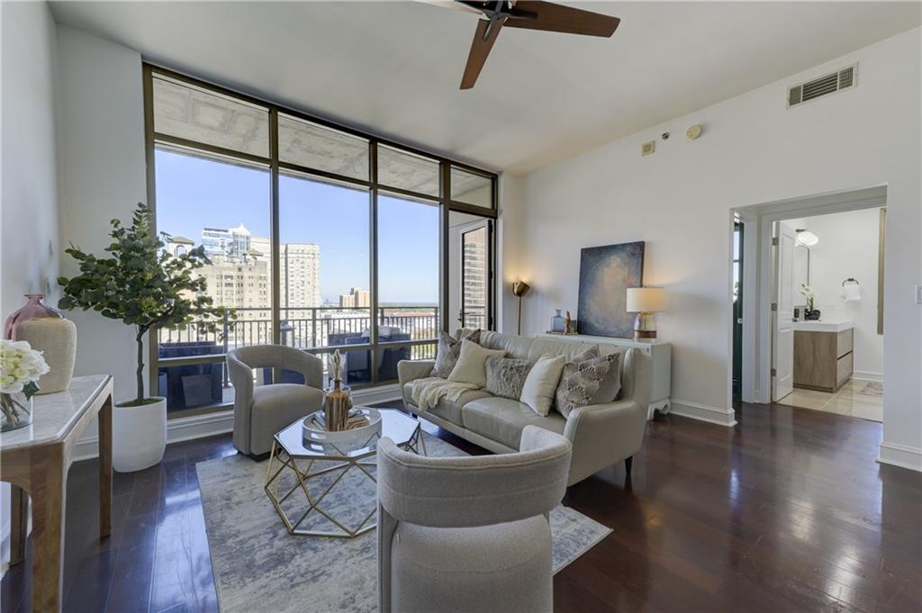 565 Peachtree Street NE 1101