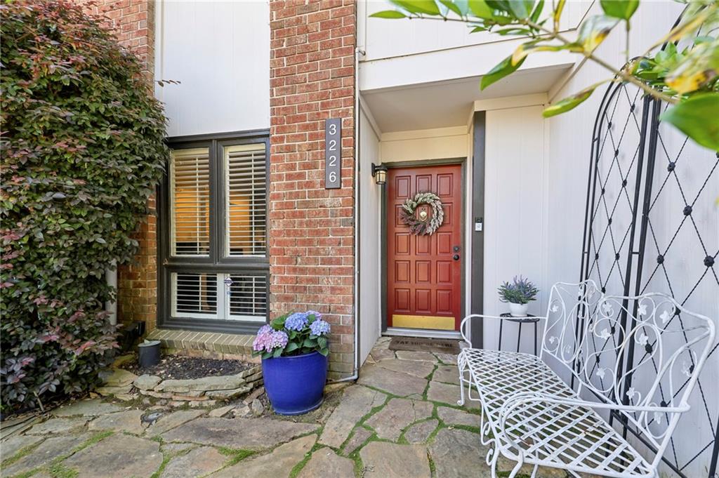 3226 Clairmont North NE