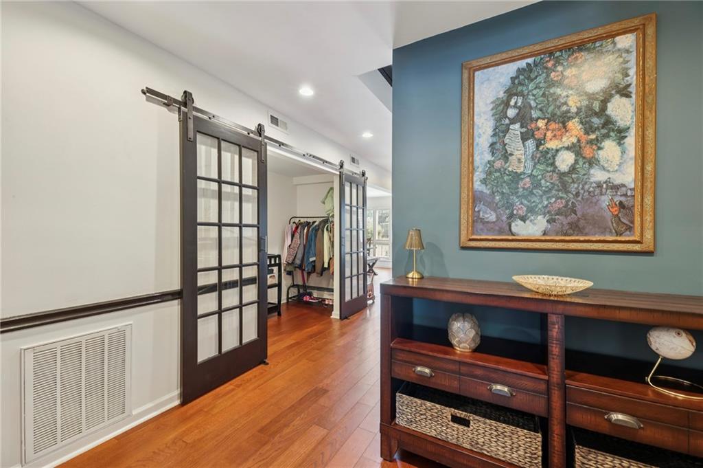 3226 Clairmont North NE