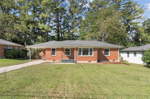 Homes For Rent - 2465 Wood Valley Drive<br/> Fulton County, East Point, GA 30344