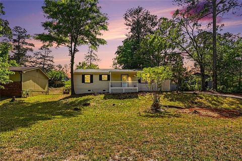 Homes For Sale - 1236 Woodbridge Drive<br/> Conyers, GA 30012