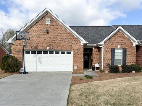 Townhouse For Sale - 240 Regency Lane<br/> Calhoun, GA 30701