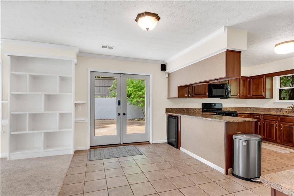 Wallace Woods - Residential Lease