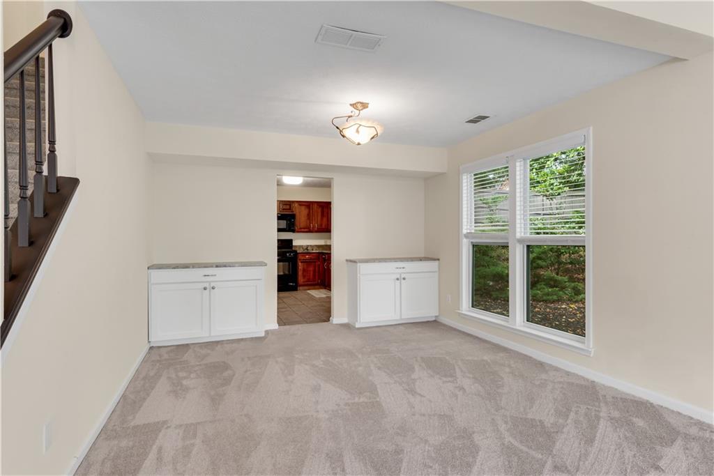 Wallace Woods - Residential Lease