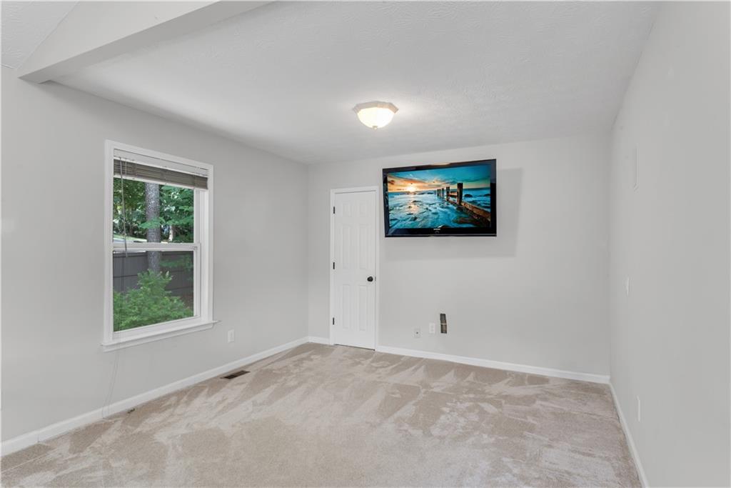 Wallace Woods - Residential Lease