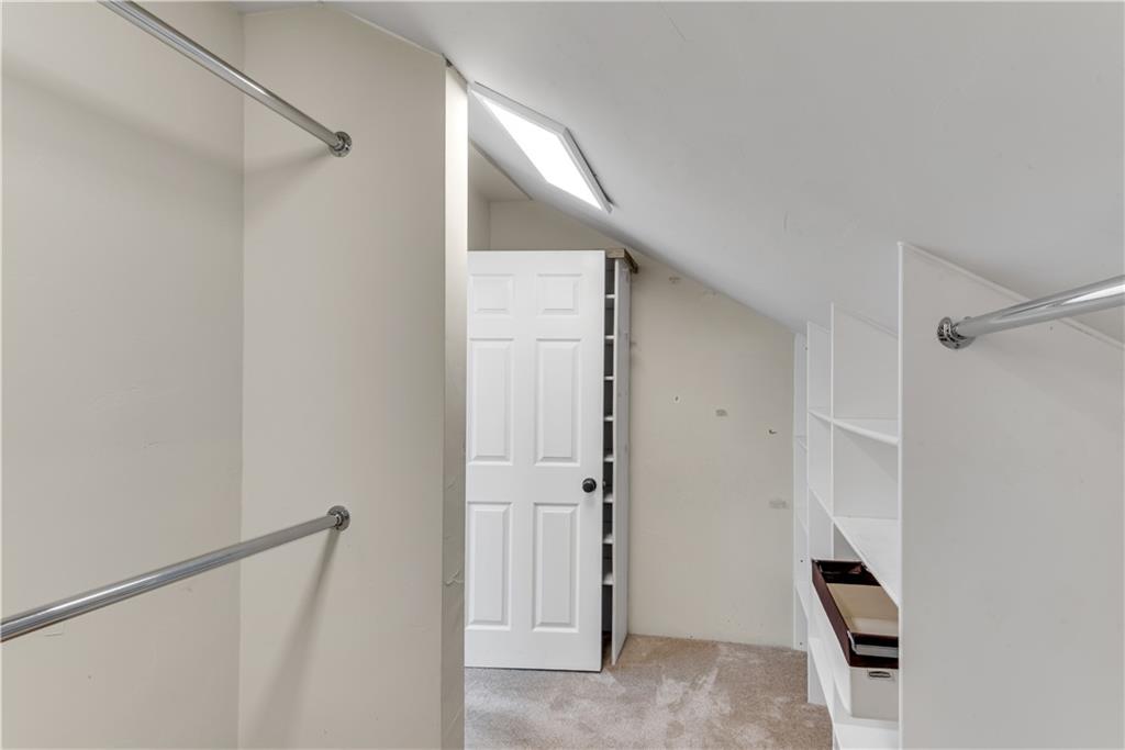 Wallace Woods - Residential Lease