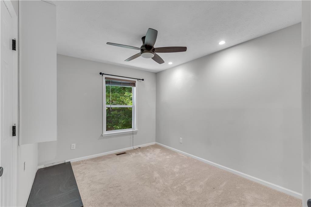 Wallace Woods - Residential Lease