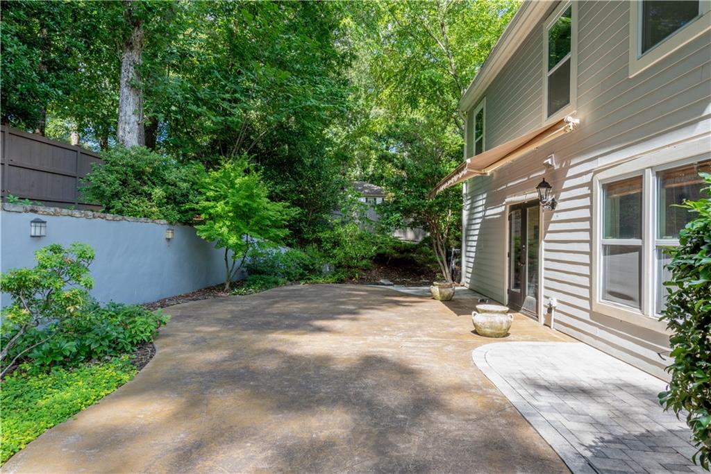 Wallace Woods - Residential Lease