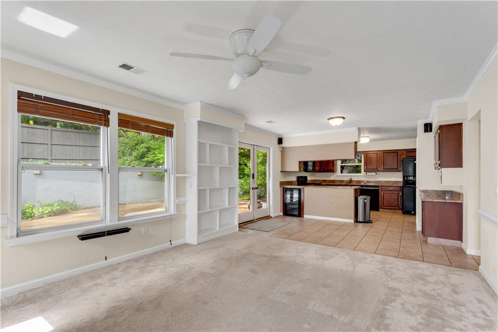 Wallace Woods - Residential Lease