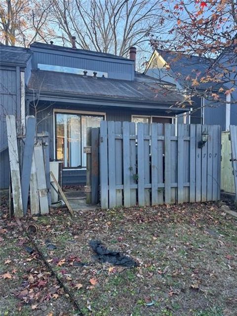 4707 Mariners Way Stone Mountain GA 30083