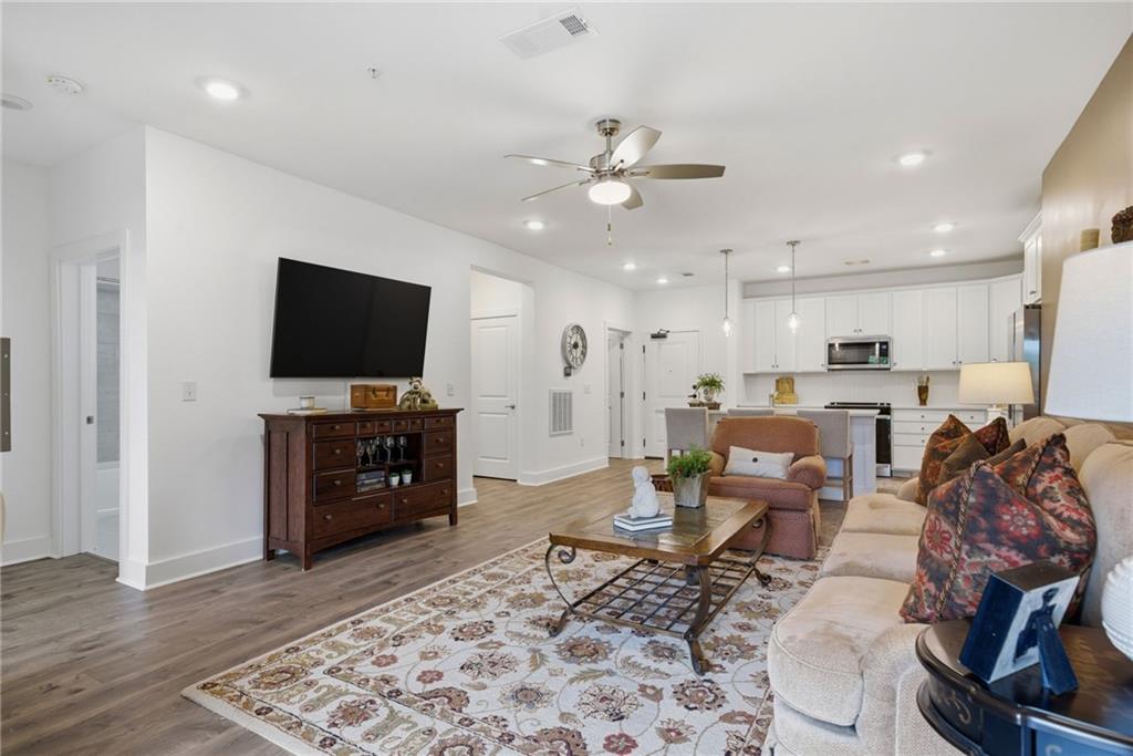 3321 Orwell Way 3104