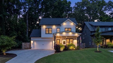 Photo of 99 Candler Road SE, Atlanta, GA 30317 (MLS # 7770282)