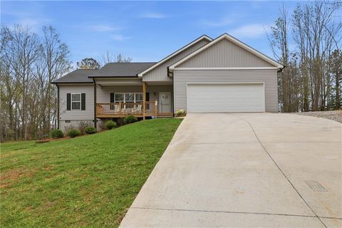 Homes For Sale - 400 Garrett Road<br/> Demorest, GA 30535