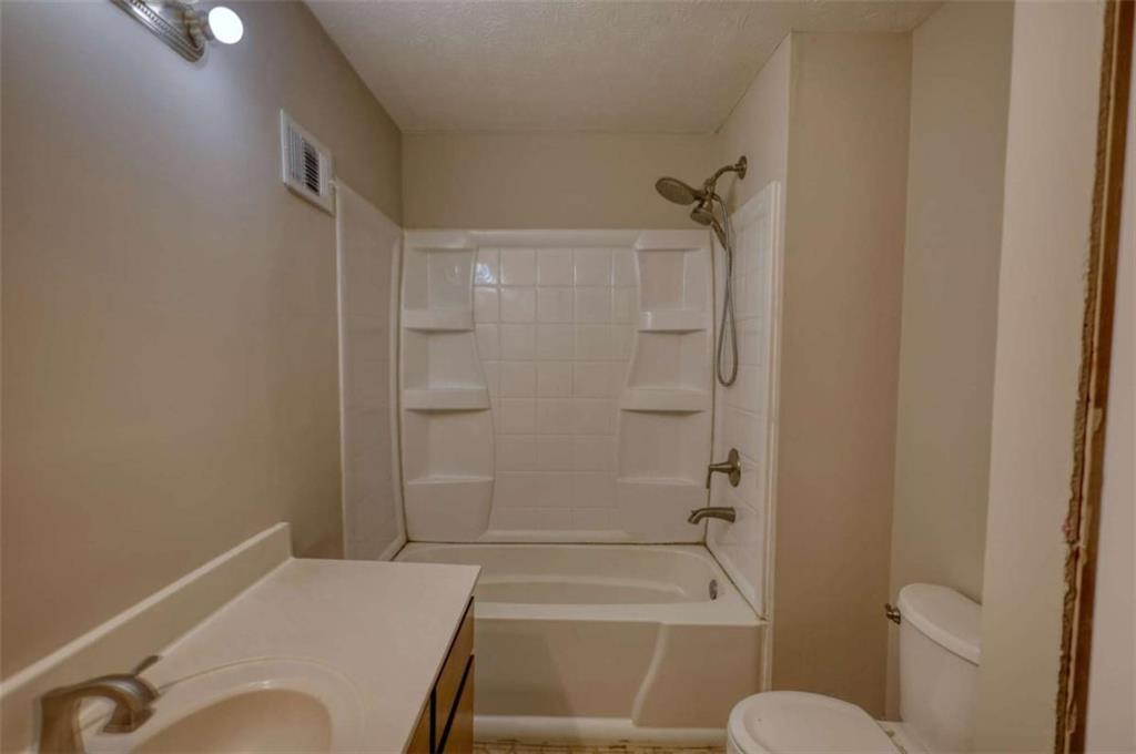 3312 Crossing Drive, Snellville, Georgia image 37