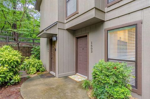 Photo of 1603 Cumberland Court, Smyrna, GA 30080 (MLS # 7660295)