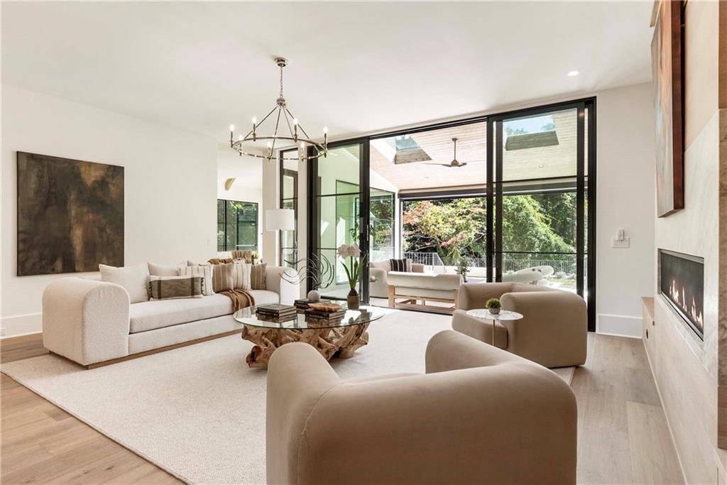 388 Londonberry Rd NW