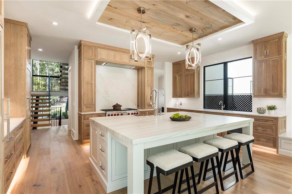 388 Londonberry Rd NW